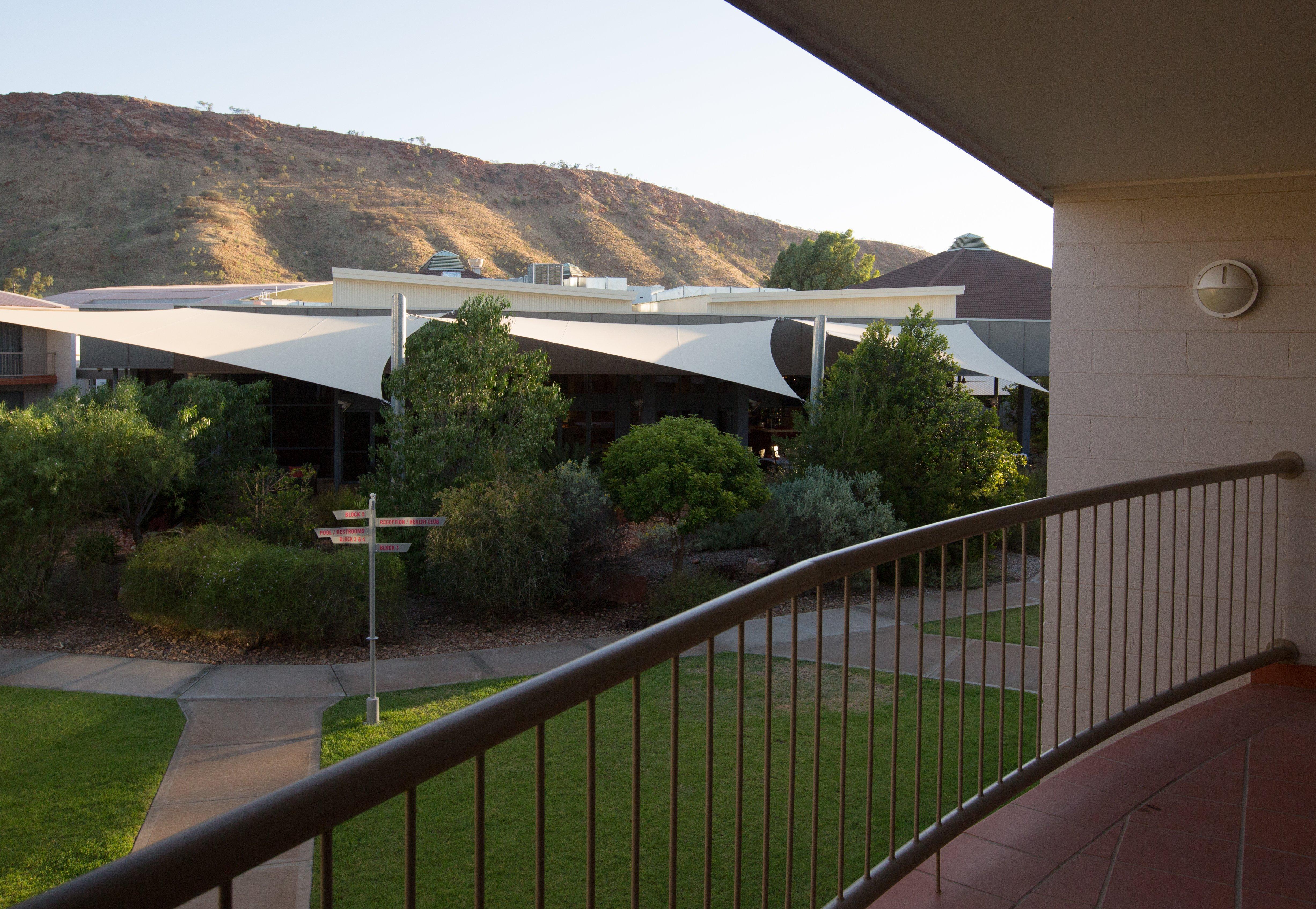 Crowne Plaza Alice Springs Lasseters, An Ihg Hotel Экстерьер фото